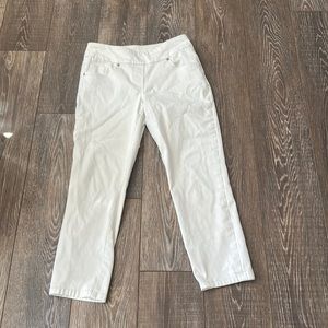 White pants/Westbound brand/stretchy waistband/size 6P